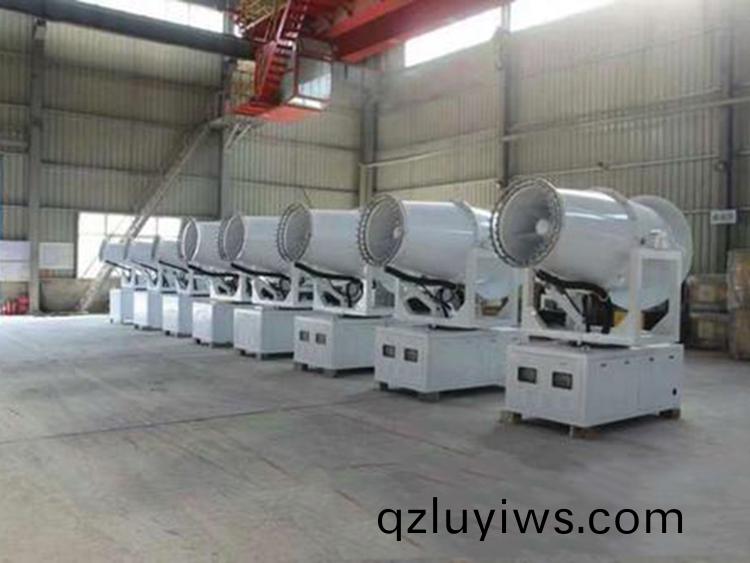 100米(mi)霧(wu)礮機(ji)